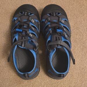 Keen Newport H20 Magnet and Brilliant Blue Youth Sandals